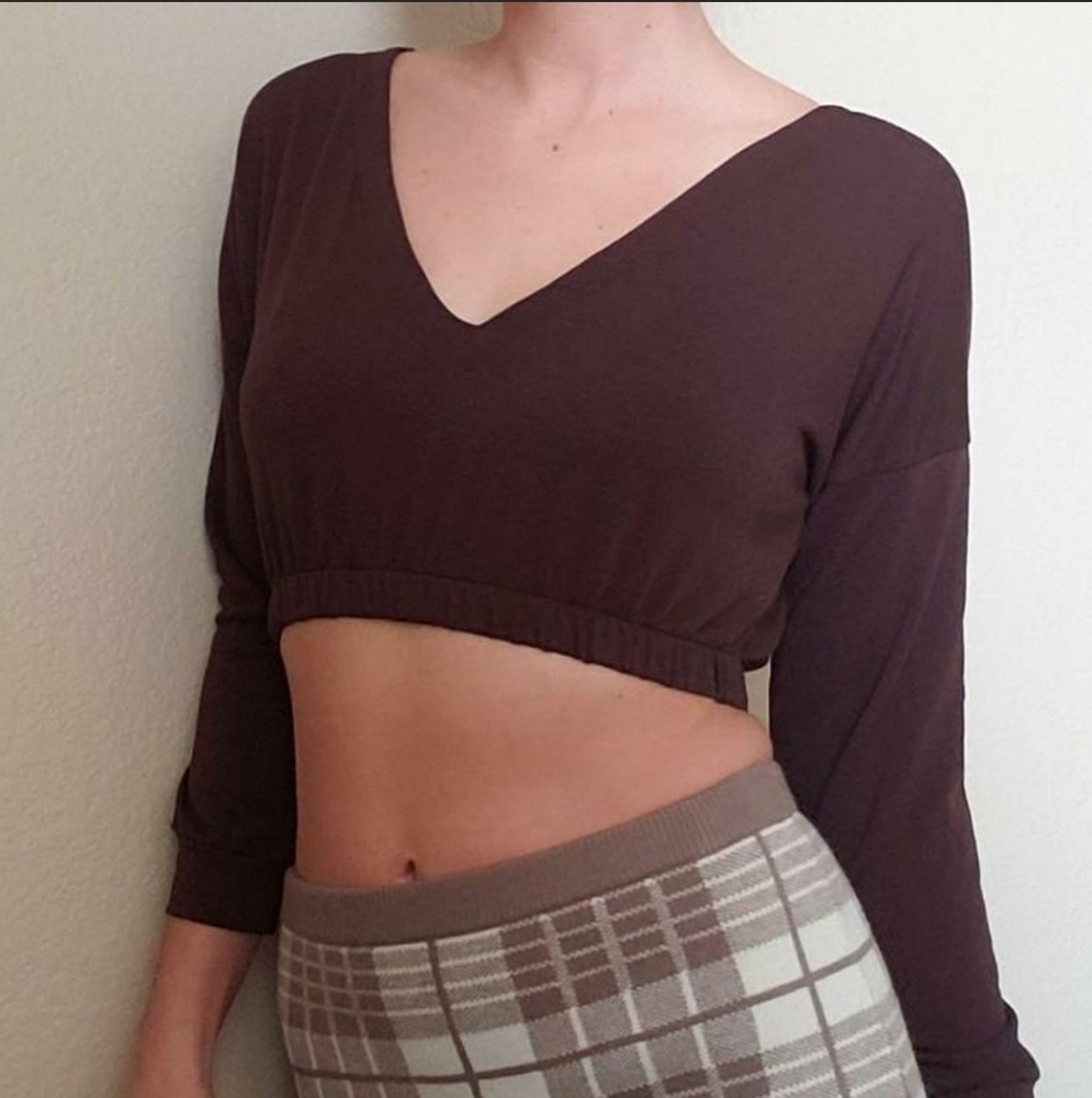JOVA made in USA Small Choco Brown Crop Long Sleeve V Neck Dance / Ballet Top